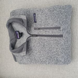 Rarely worn men's 3/4 zip pullover by Patagonia size Large